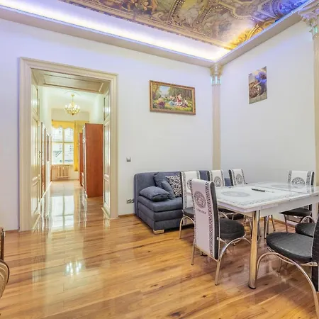 3br In Old Town - Self Check-in - 1 - Sleep Up To 8