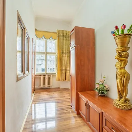 Apartamento 3br In Old Town - Self Check-in - 1 - Sleep Up To 8 *