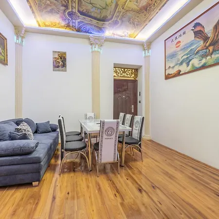 Appartement 3br In Old Town - Self Check-in - 1 - Sleep Up To 8 *