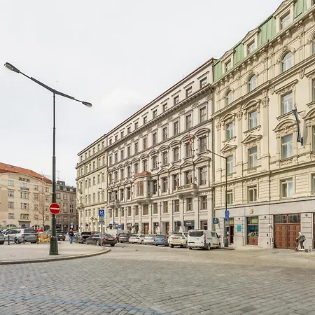 3br In Old Town - Self Check-in - 1 - Sleep Up To 8 * Praga