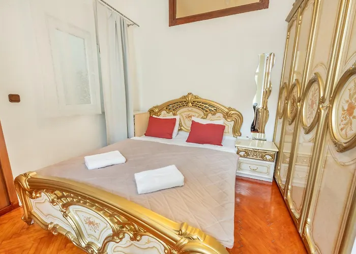 3br In Old Town - Self Check-in - 1 - Sleep Up To 8 * Πράγα