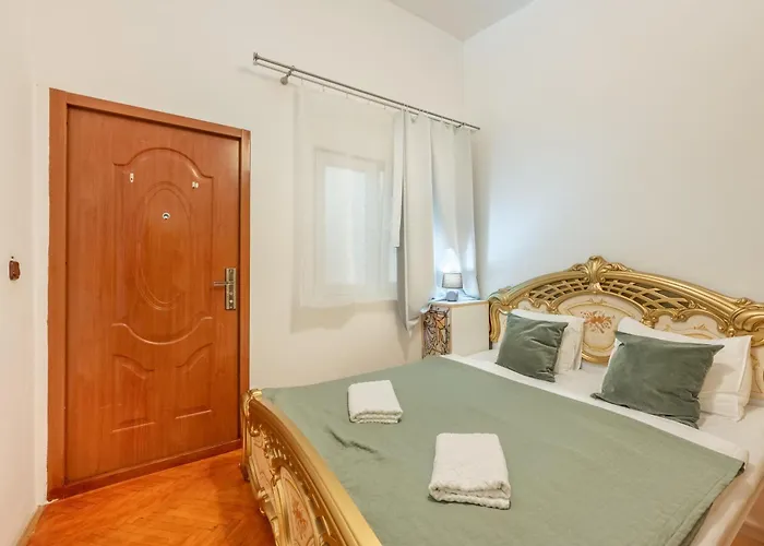 3br In Old Town - Self Check-in - 1 - Sleep Up To 8