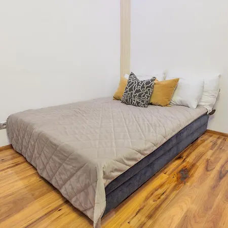 3br In Old Town - Self Check-in - 1 - Sleep Up To 8 Apartamento *