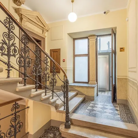 3br In Old Town - Self Check-in - 1 - Sleep Up To 8 Apartamento Praga
