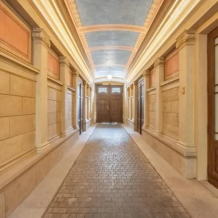 3br In Old Town - Self Check-in - 1 - Sleep Up To 8 Praga