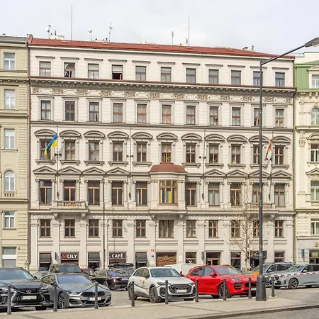 3br In Old Town - Self Check-in - 1 - Sleep Up To 8 Apartamento Praga